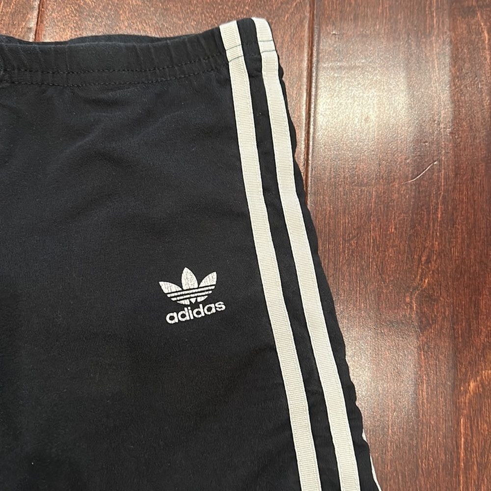 Adidas biker shorts - Picture 4 of 6